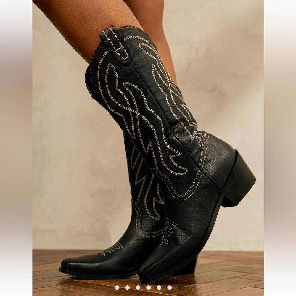 Urban Outfitters Cass Western Black Boot
